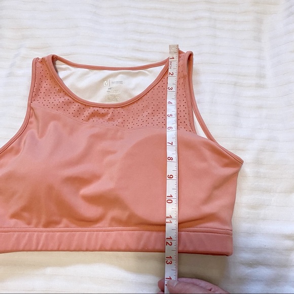 BuffBunny Posh Laser Cutout Sportsbra Peach size Medium - Picture 10 of 11